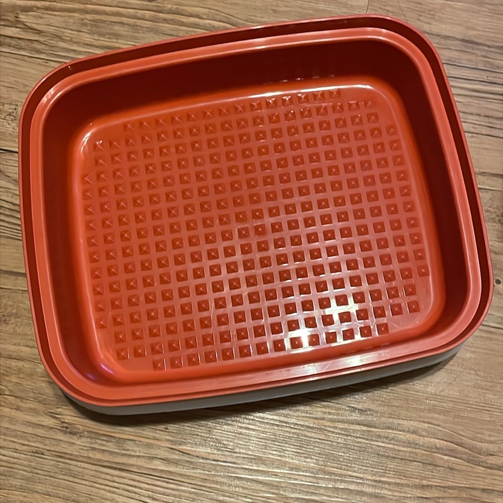 Vintage Tupperware container - Picture 3 of 5
